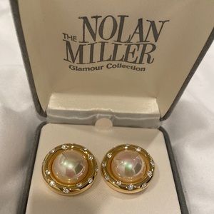 Nolan Miller gold with pearl center